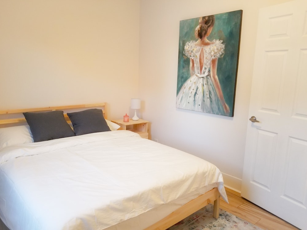 JstLikeHome - Downtown Suites - Image 5