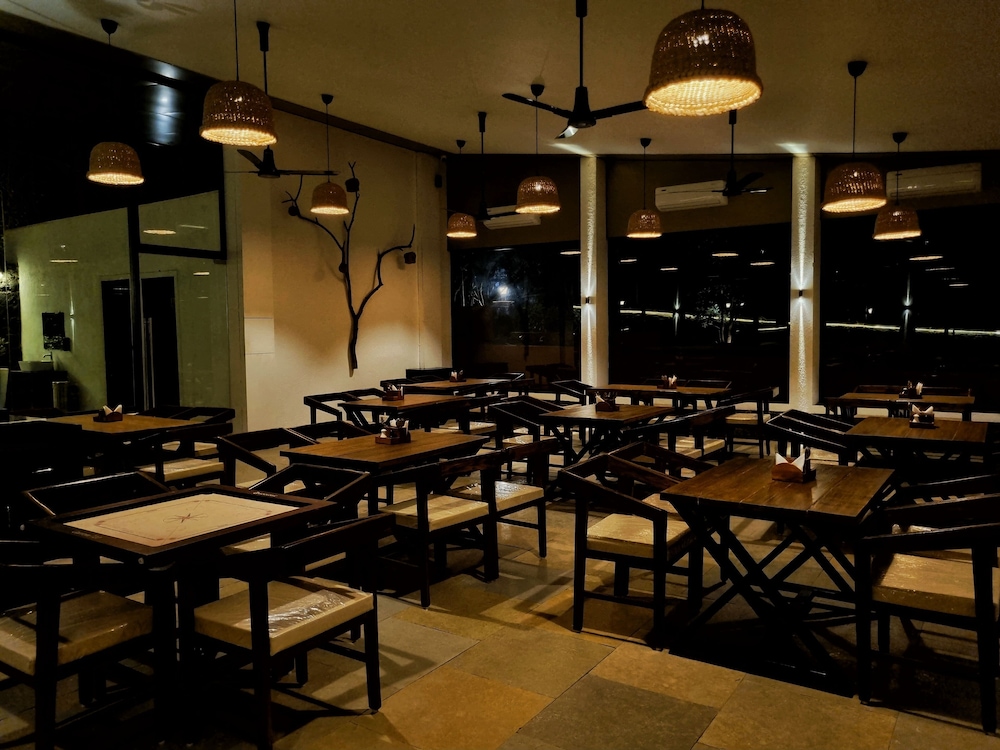 Bird's Nest Resort - Shahapur