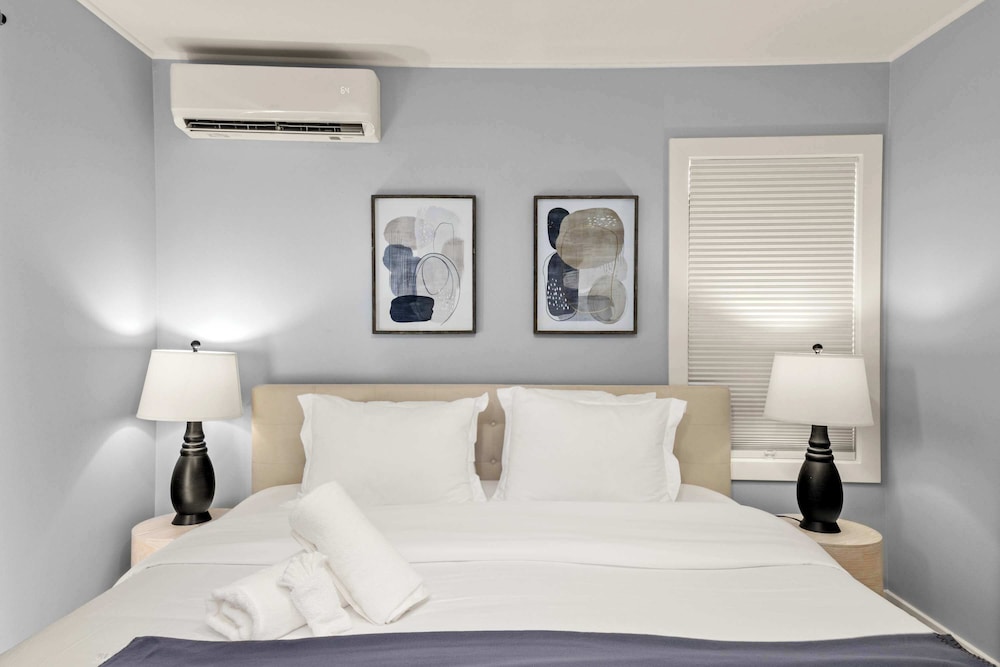 @ Marbella Lane - Spacious 2BR Home Near Westgate