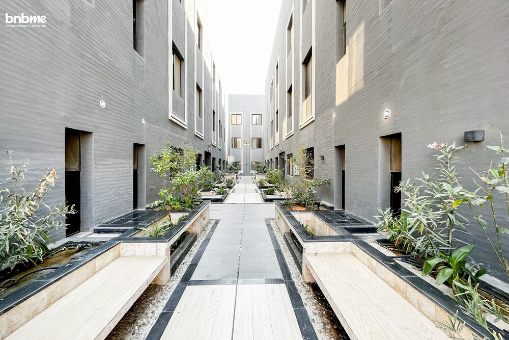 bnbmehomes - Pvt Rooftop in Al Malqa -C4