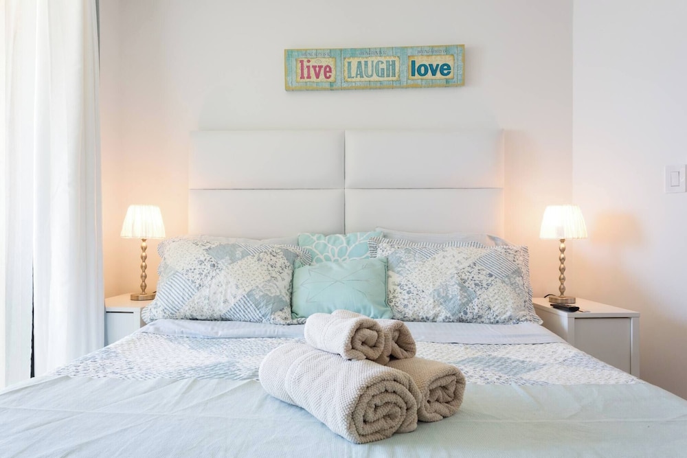 Lovely Sea View,eagle Beach, Oasis Condominium Wifi