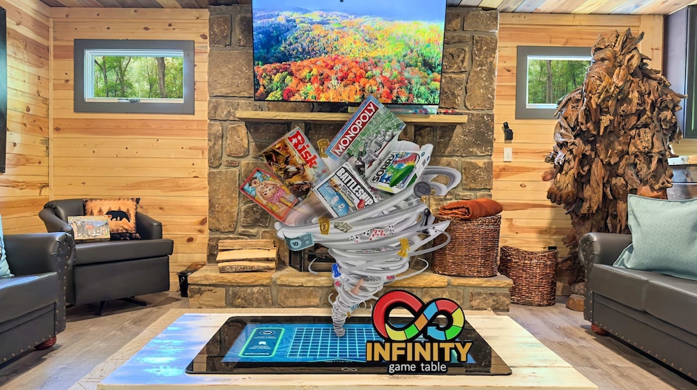 Bigfoot Bunkhouse Pool Views Theater Arcade Firepit Book Now