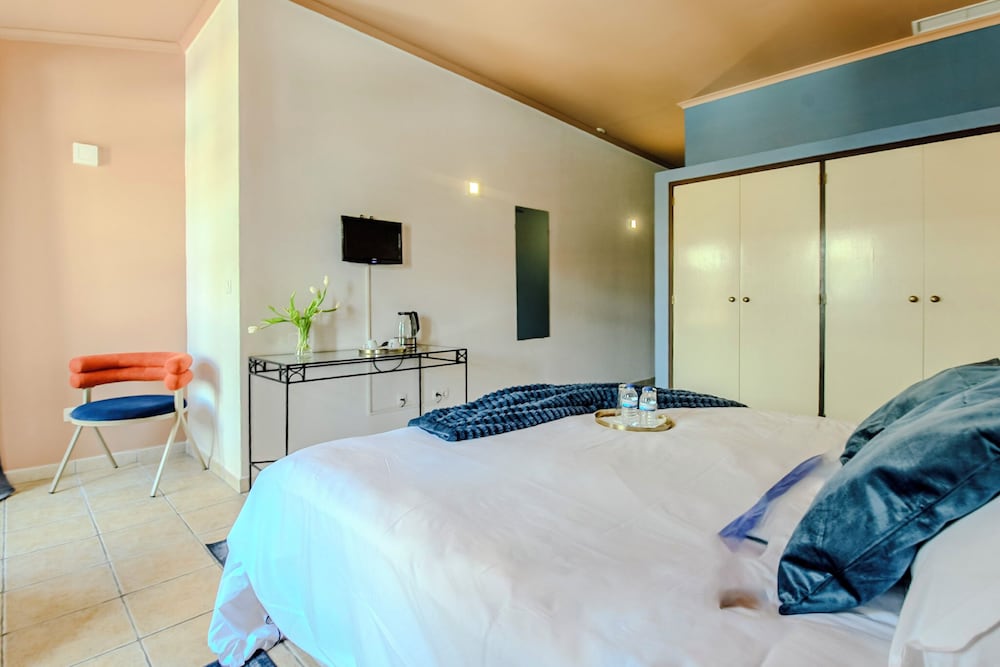 Bo Boutique Hotel & Hairshop