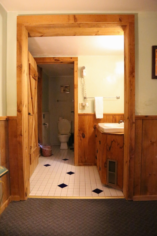 Plymouth Vacations - Salt Ash Inn - Property Image 84