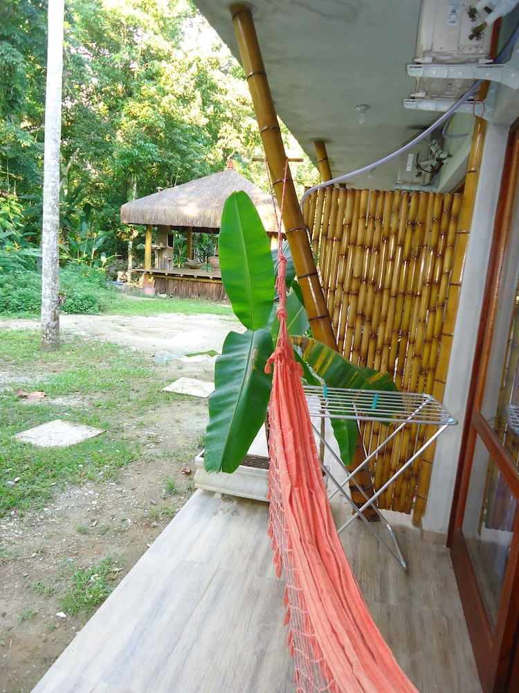Bali Suites Itamambuca