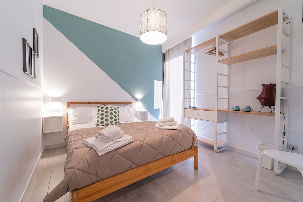 P.C. Boutique H. Napoli Centro by ClaPa Group Dislocated Hospitality