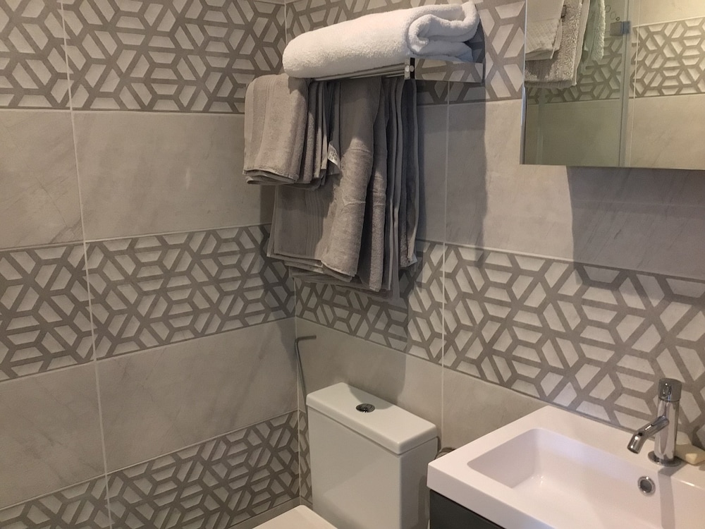 More Than Just a Room Apartment Carlisle / Borders