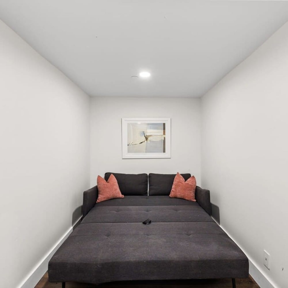 Riverside by Rove Travel 7BR Modern Townhouse