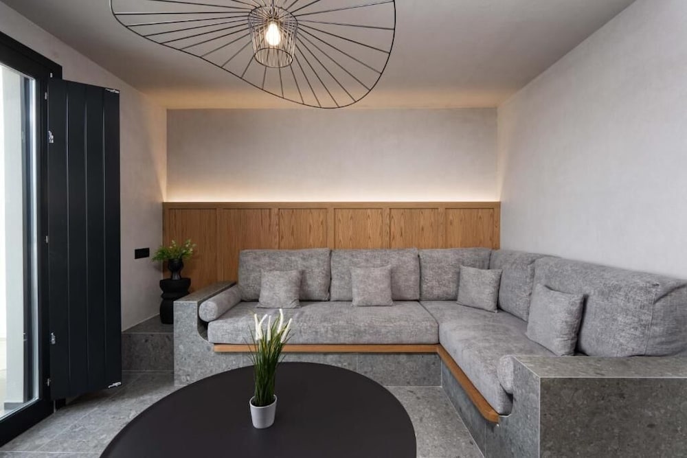 La Torretta Suites & Spa