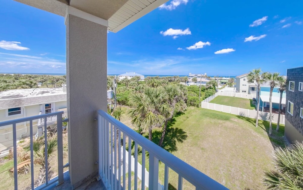 Villa Nautilus Steps Away From the Beach - New Lux 3 Story Pool Hot Tub Home With Elevator