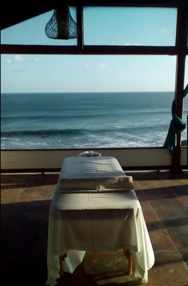 Magnific Rock - Surf Resort & Yoga Retreat Nicaragua - Hostel