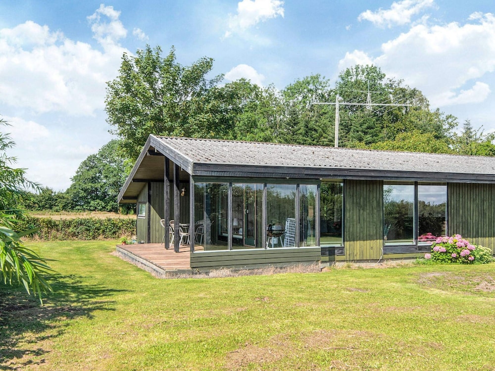 6 Person Holiday Home in Juelsminde