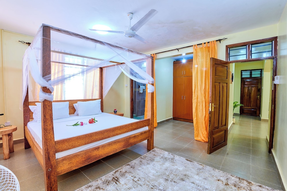 DIANI BEACH GOLD APARTMENTS