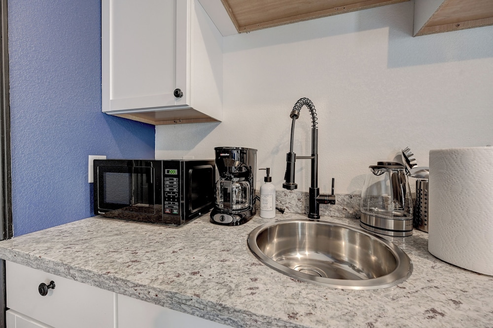 ROVE LIVING/KB - Prospect