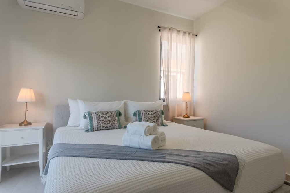 NOK Tropical 3BR Villa by Vistacana Rentals