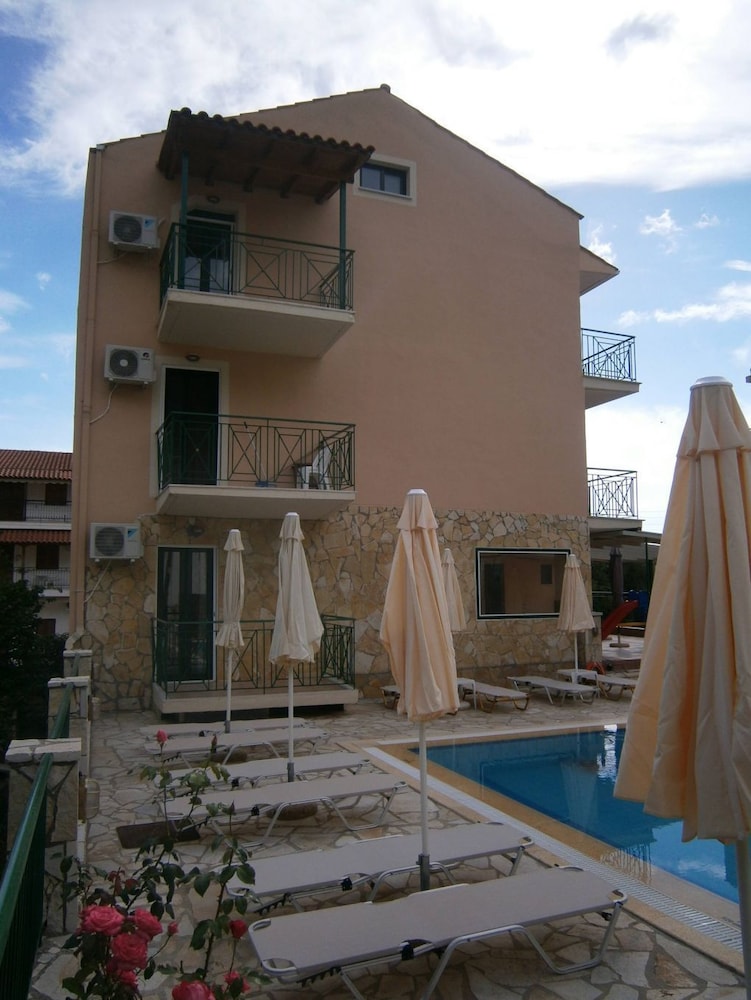 Petros Studios