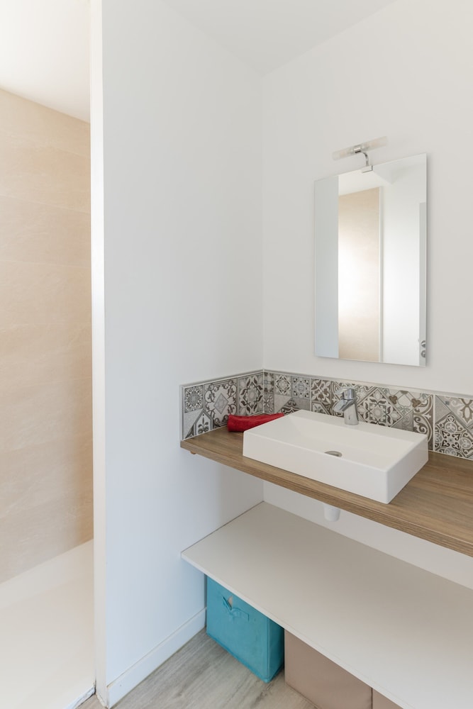 Apartment in Ploudalmezeau Near Treompan Beach
