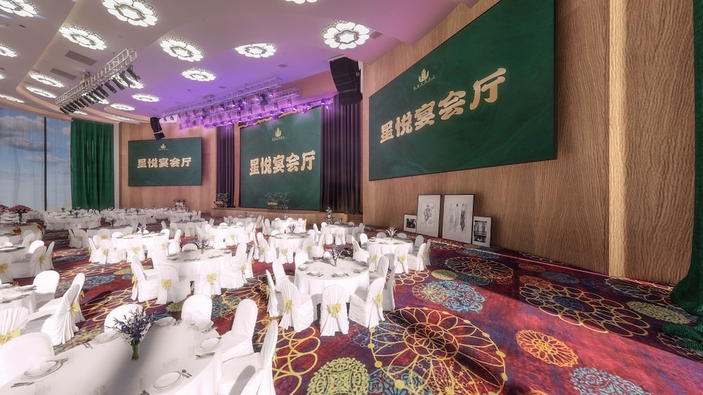 meeting & event spaces