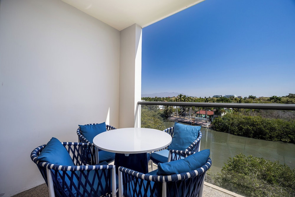 MIO Residences MIO Residences 306 Ab-2br