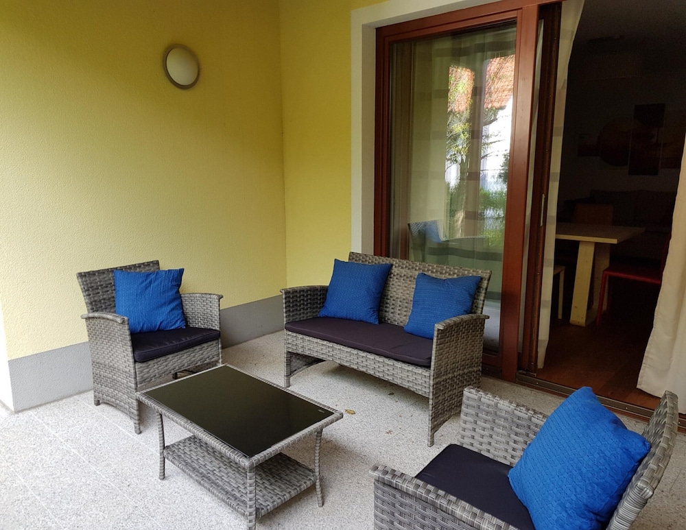 Apartment 800 m From Thermal Springs