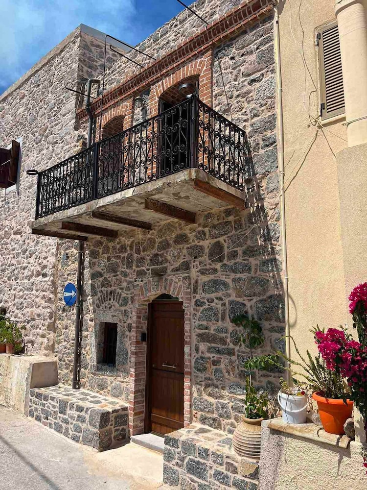 Vlychos Olympi Lodge 1 - Chios Cozy Getaway