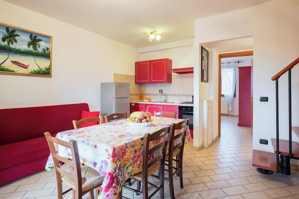 Follonica Apartments