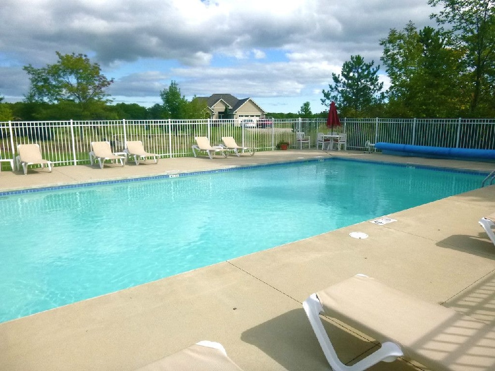 Settlement Courtyard Inn & Lavender Spa