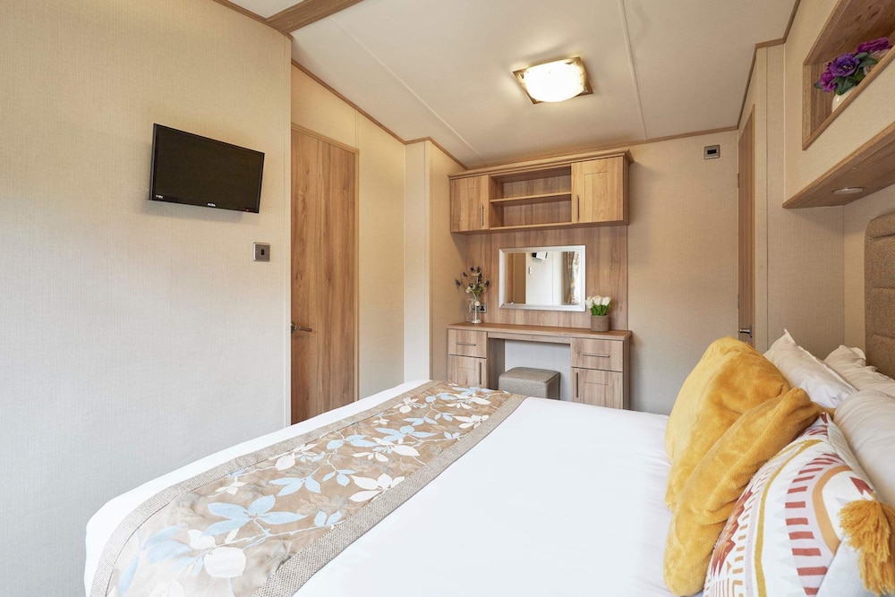 Host Stay Brooksbank Lodge