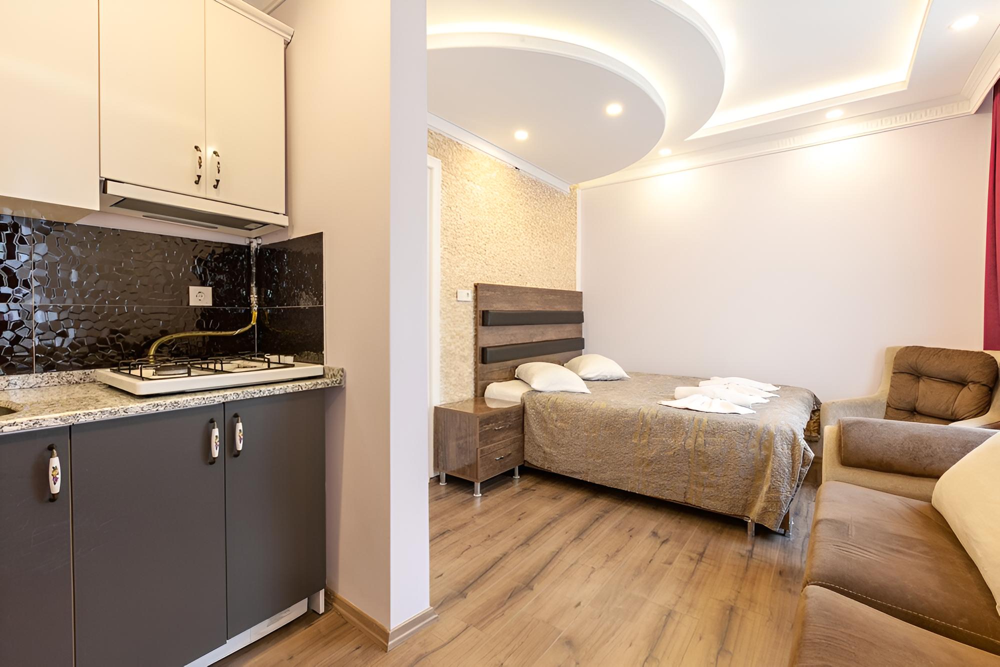 Lale Sultan Apart