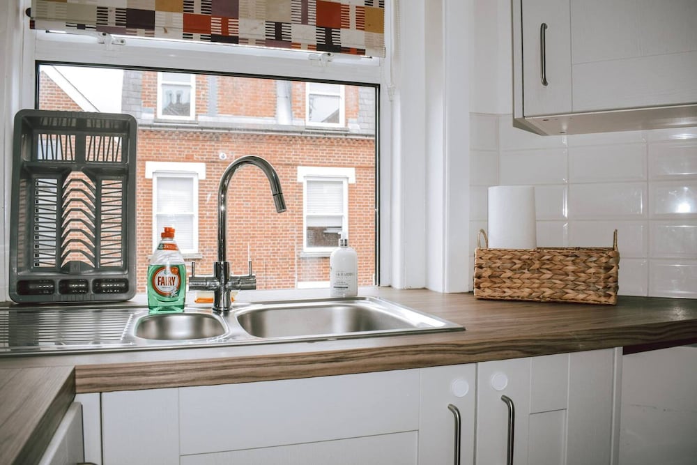 The Twickenham Apartment Near Strawberry Hill