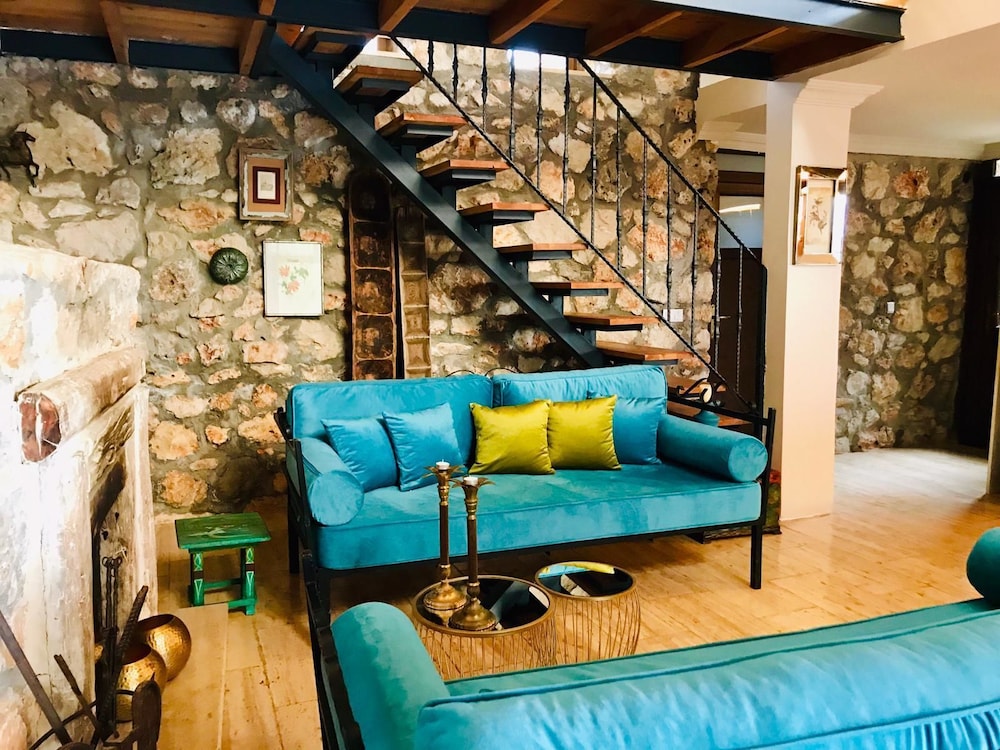 Kale Lodge - Adults Only - Image 17