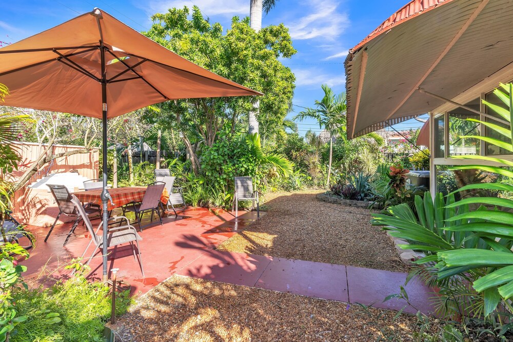 Beautiful Comfy Home With Private Hot Tub Close To Beach 2 Bedroom Home by RedAwning view 3