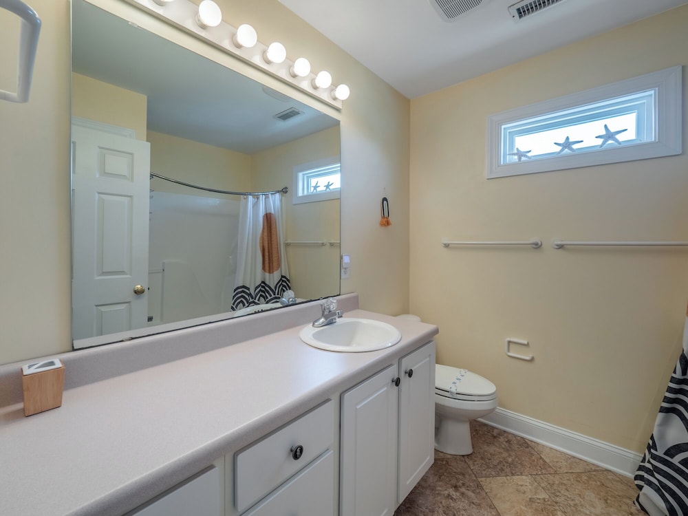 The Water Bear by Topsail Realty