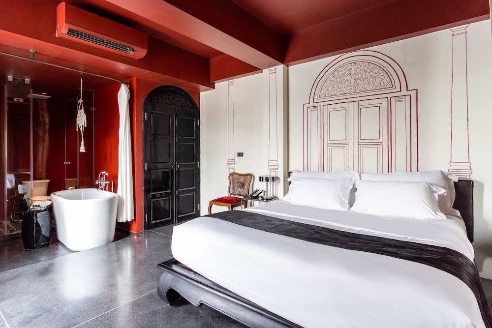 Amdaeng Bangkok Riverside Hotel 12