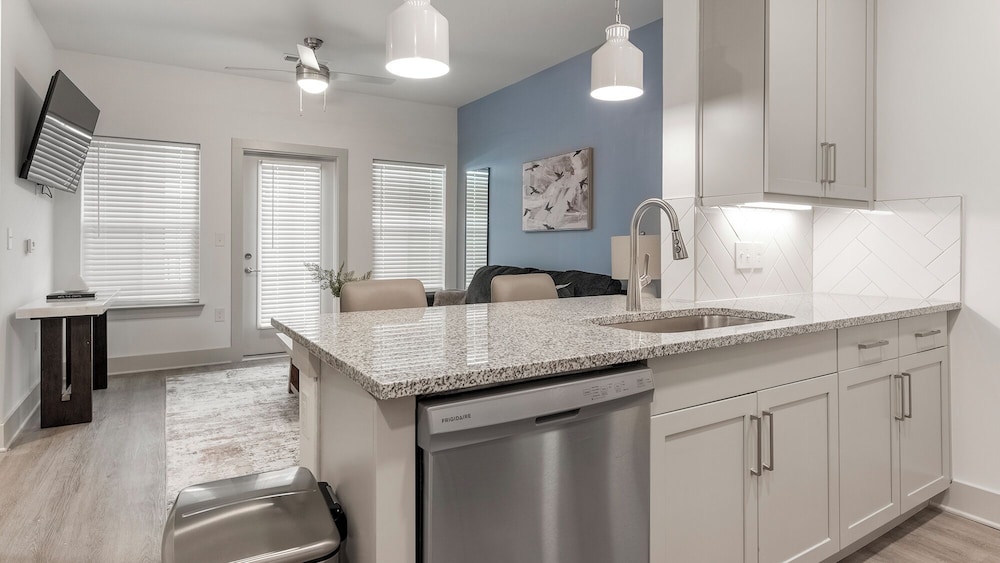Landing Apartments Myrtle Beach - West