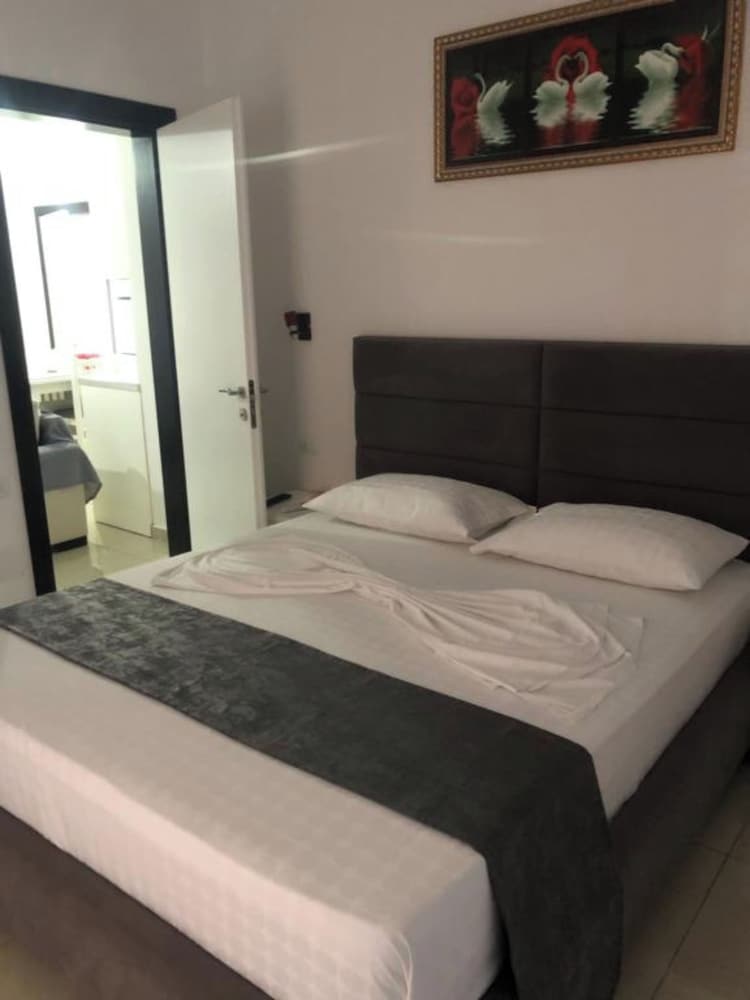 Vila Xhafa