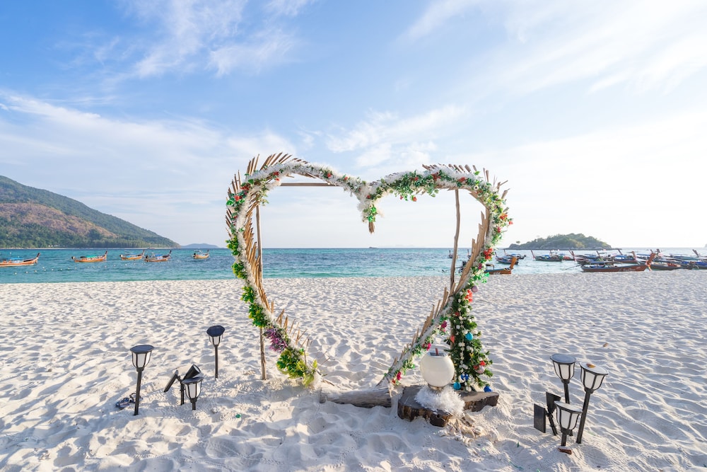 Lipe Beach Resort
