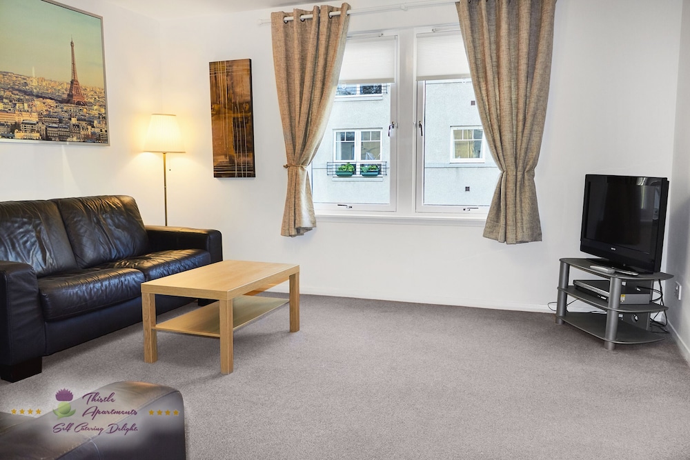 Thistle Apartments - City View Apartment