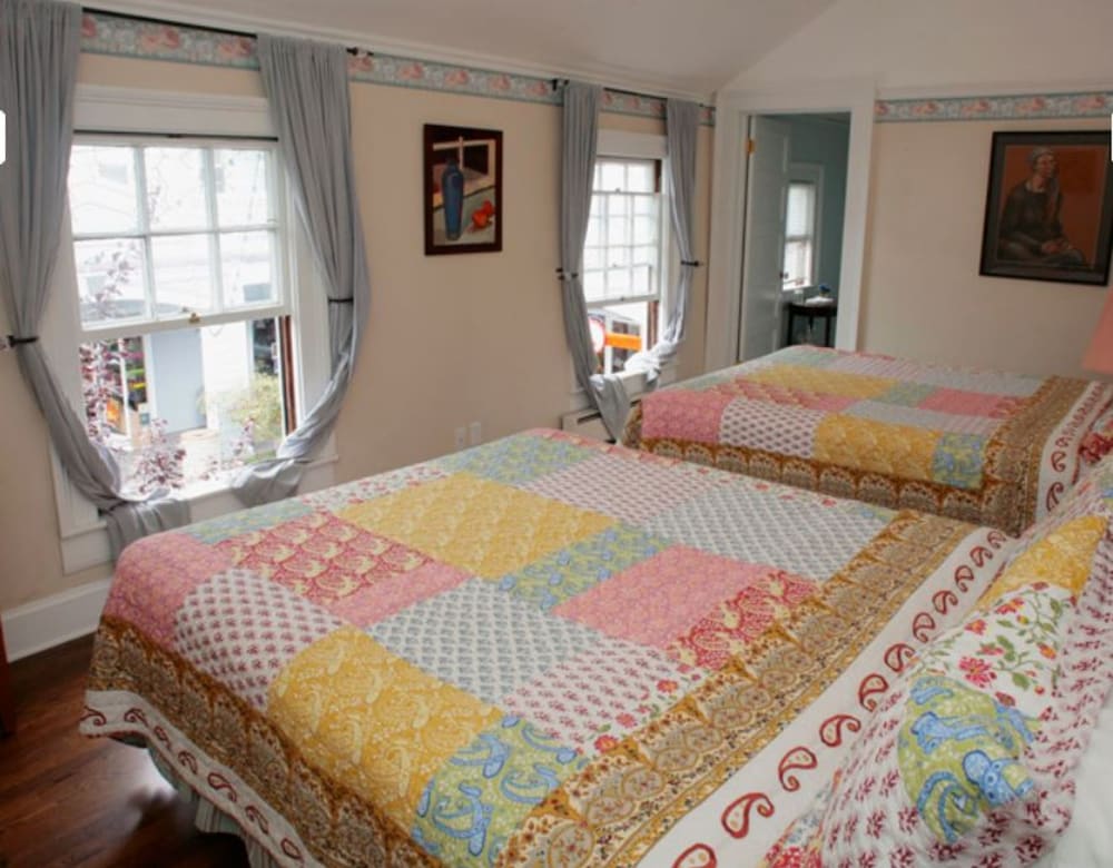 Half Moon Bay Vacations - Zaballa House - Property Image 8