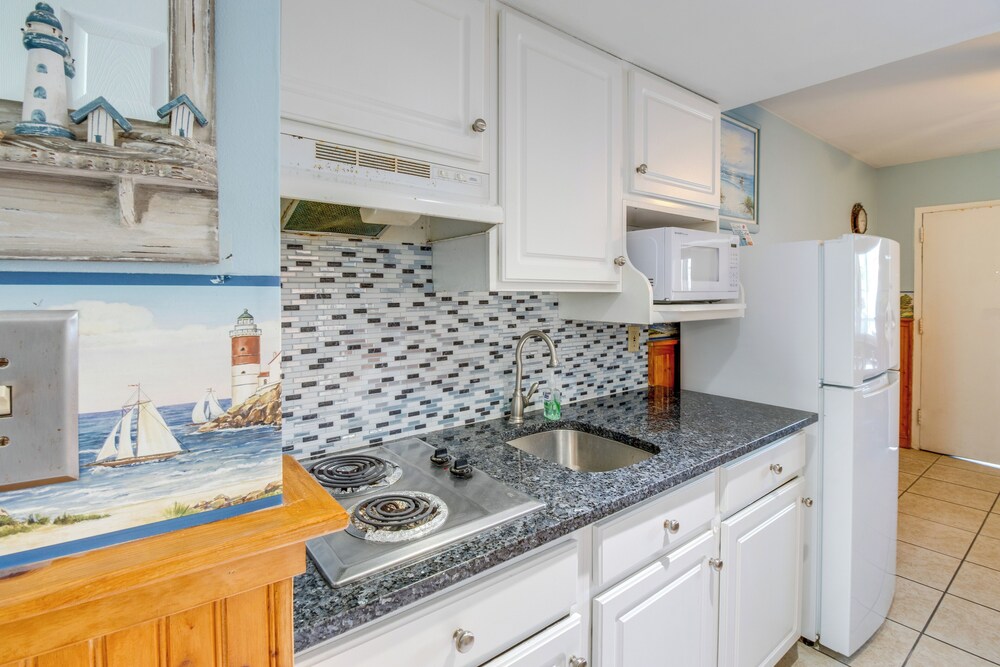 Walk to Wildwood Boardwalk: Family-friendly Condo!