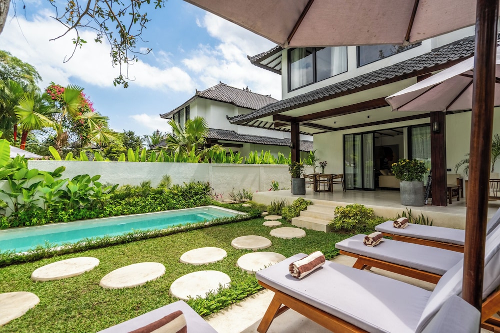 Sacred Jungle by EVDEkimi Ubud – Modern Villas and Apartments with Kitchens, Pools, & Personalized Concierge Service