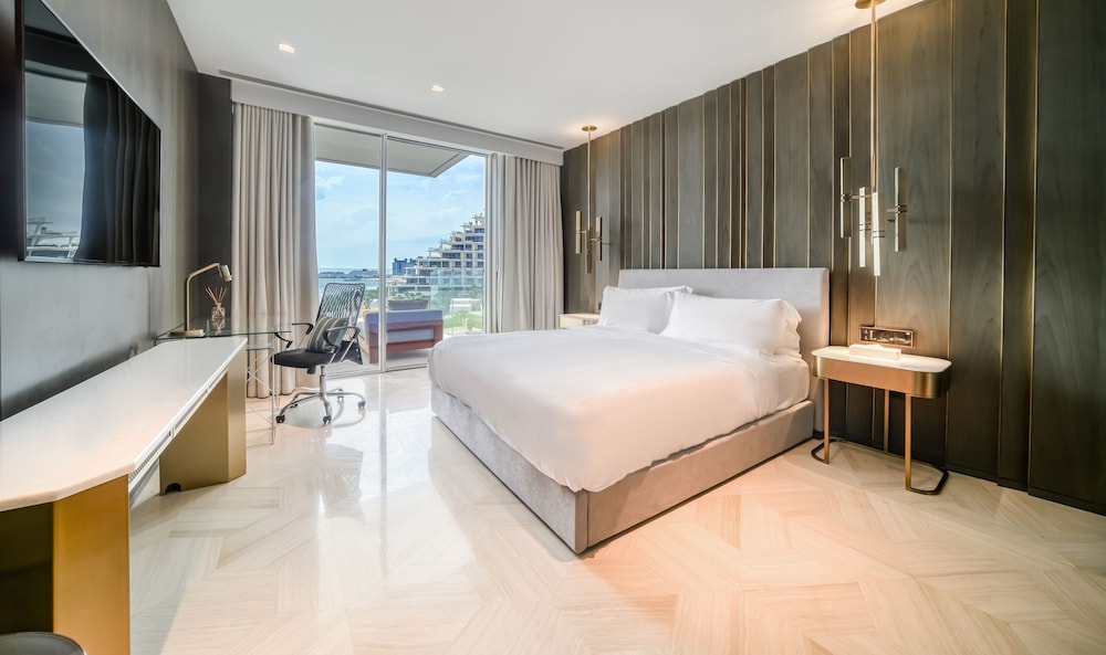 Five Palm Jumeirah Residences -Mint Stay