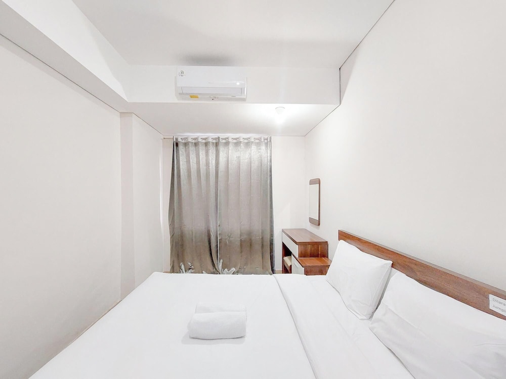 Homey And Compact 2Br Podomoro City Deli Medan Apartment
