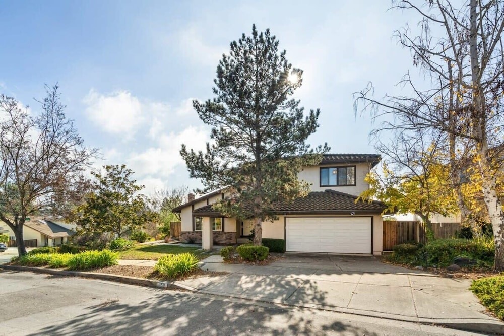 @ Marbella Lane - Amazing Views Serene Retreat