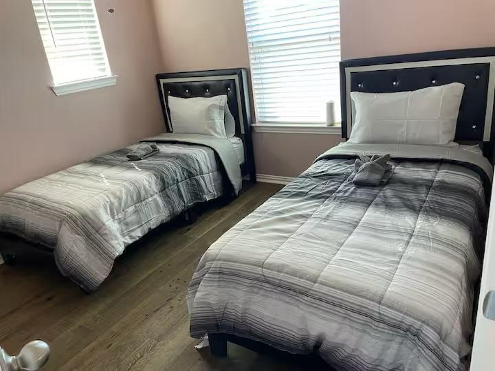 Luxury Stay - Near Houston Airport