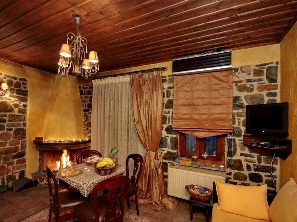 Menalia Villas & Suites