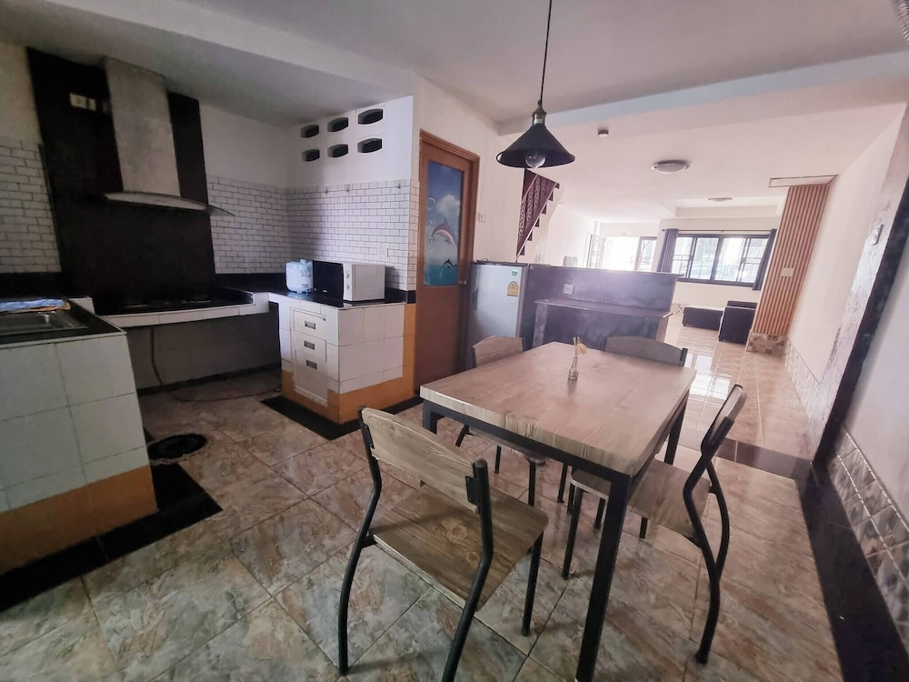 Chiang Mai Oasis 2-bedroom Home With Private Entrance & Modern Amenities