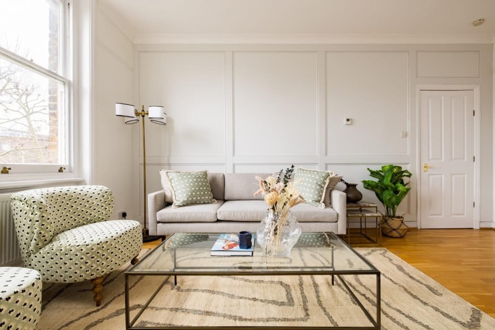 The Camden Crib - Glamorous 3bdr Flat With Study Room