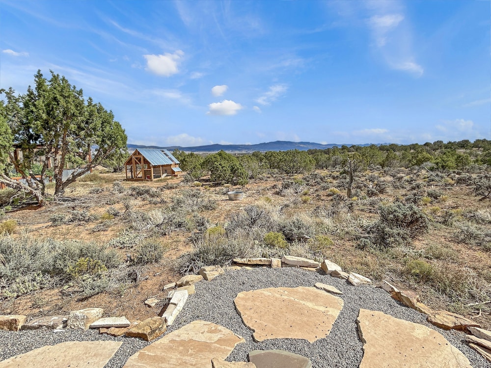 Whispering Deer Retreat 3 Bedroom Home