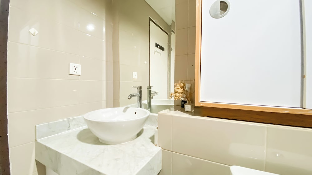 Wonderful And Homey 2Br Apartment At Springhill Terrace Residence